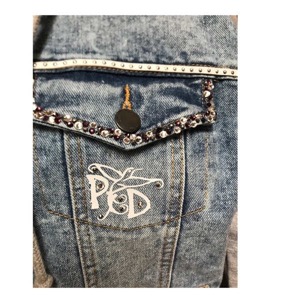 Pegasus Embellished Jean Jacket Hooded Sweatshirt - Picture 7 of 7